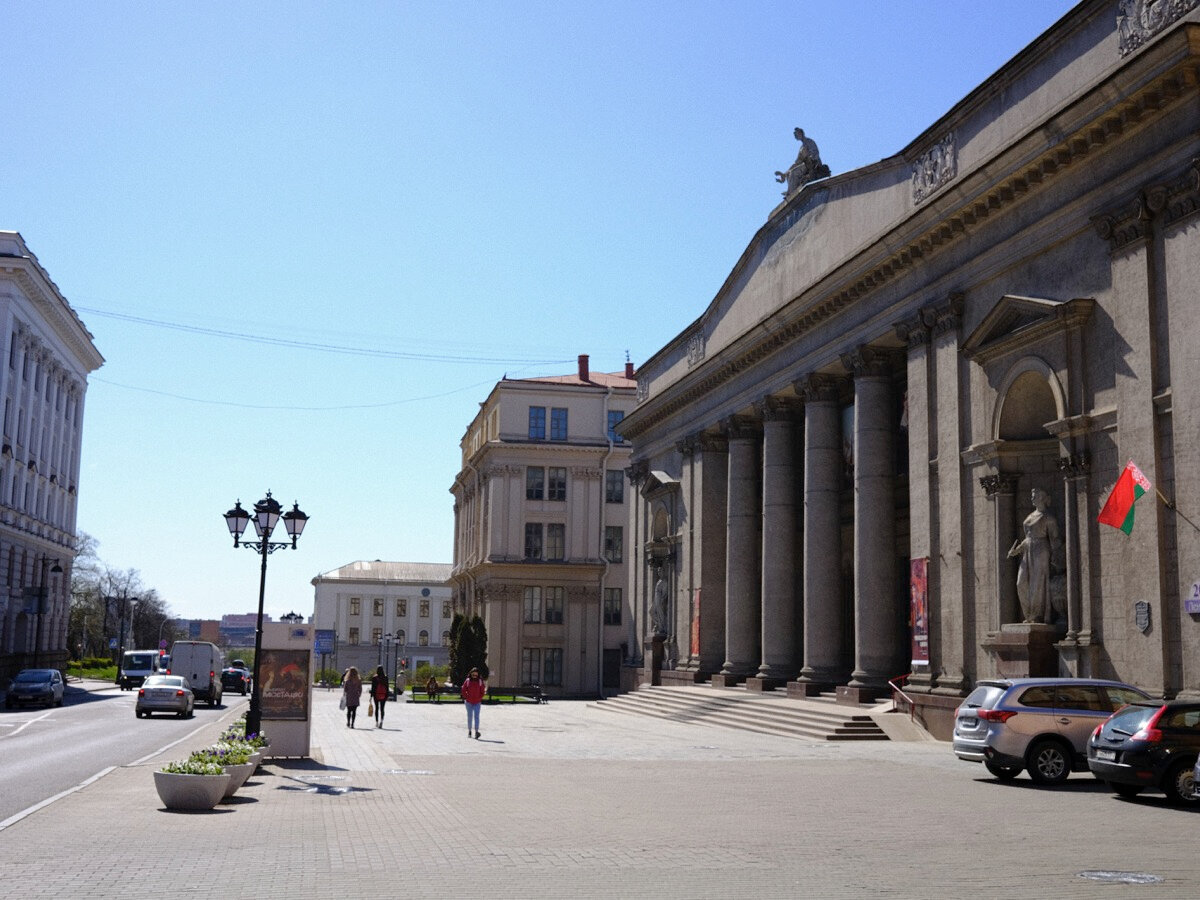 Один из самых известных экспонатов Национального художественного музея Беларуси — блюдо с изображением голубки авторства Пабло Пикассо. Источник: Сhristina Radevich / rJLwcDdNxg0-unsplash