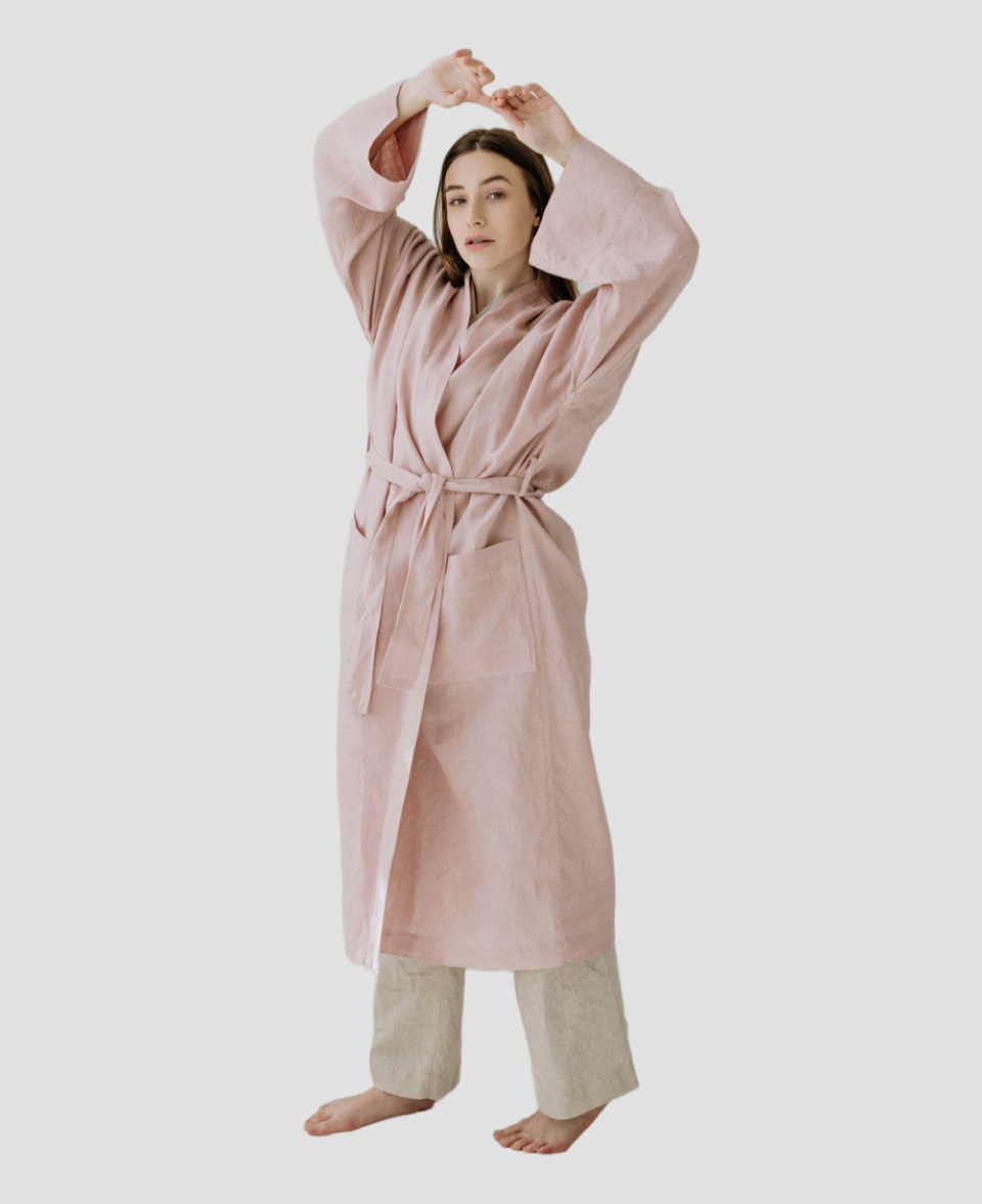 Р-р 46-48 белый. Вышивка на халате мужу. Именные халаты. Халат с вышивкой. Надписи на халатах любимой жене.