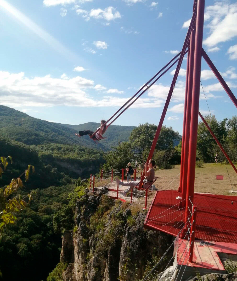 Новый год в архызе 2021. Российские курорты на море 2022. Где можно отдохнуть 1 января. Парк водных развлечений fallsview. Туризм.