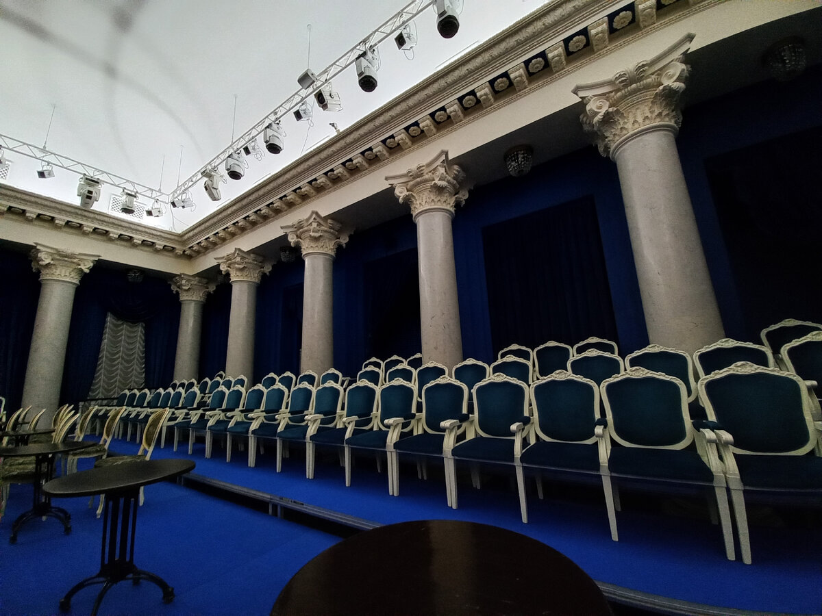 Геликон опера зал стравинский. От александровского сада до арбата пешком. Геликон как добраться. Новый арбат 10 на карте москвы. Геликон как добраться.