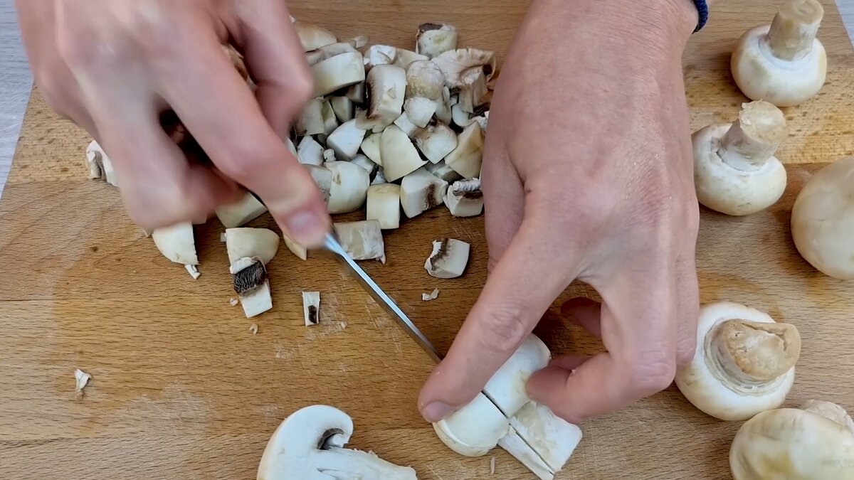 картошка в виде грибочков. грибы из картошки поделка. грибочки из картошки. грибы из картошки. грибы из картошки.