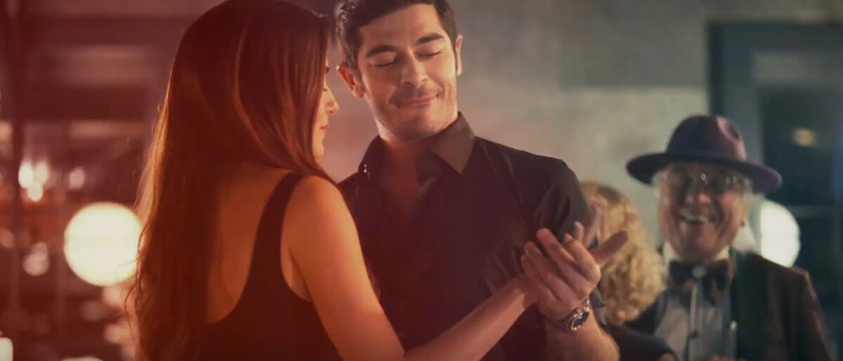 Встреча влюбленных. Лучшее во мне (2014) мишель монахэн. Влюбленная пара. Парень и девушка любовь. С любовью рози бетани и алекс.