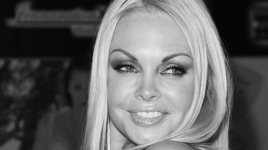 Jesse Jane. Порно видео & фото с Джесси Джейн