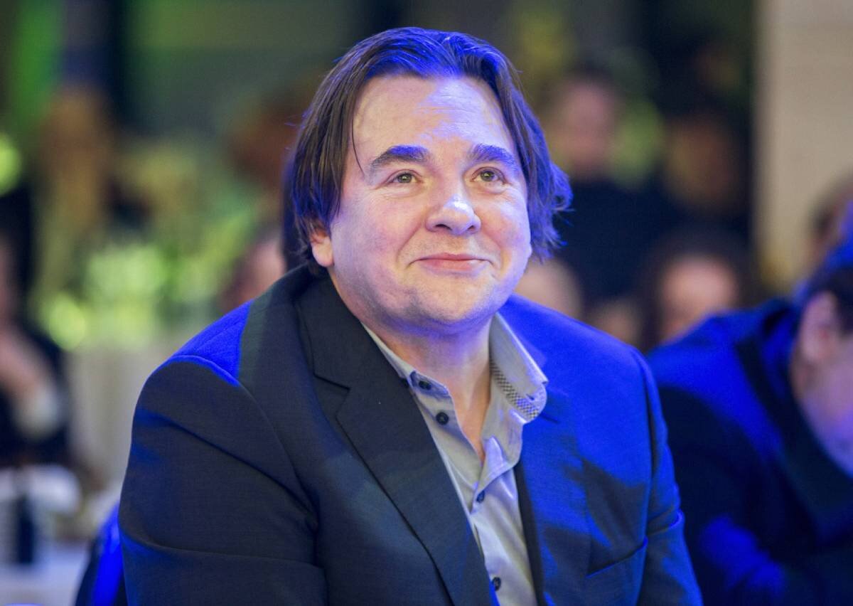 Эрнста уволили. Эрнст 2023. Константин эрнст 1995. Константи́н льво́вич эрнст. Константин эрнст рисунок.