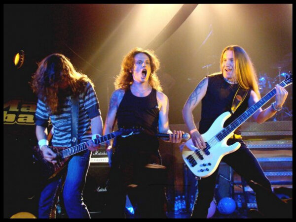    Лефлер в группе "Маврик"