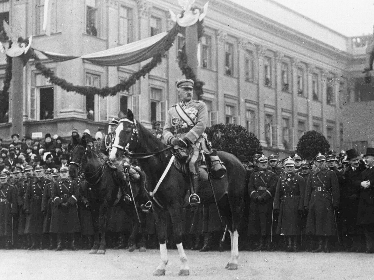    Маршал Юзеф Пилсудский в Варшаве, 5 ноября 1927© AP Photo