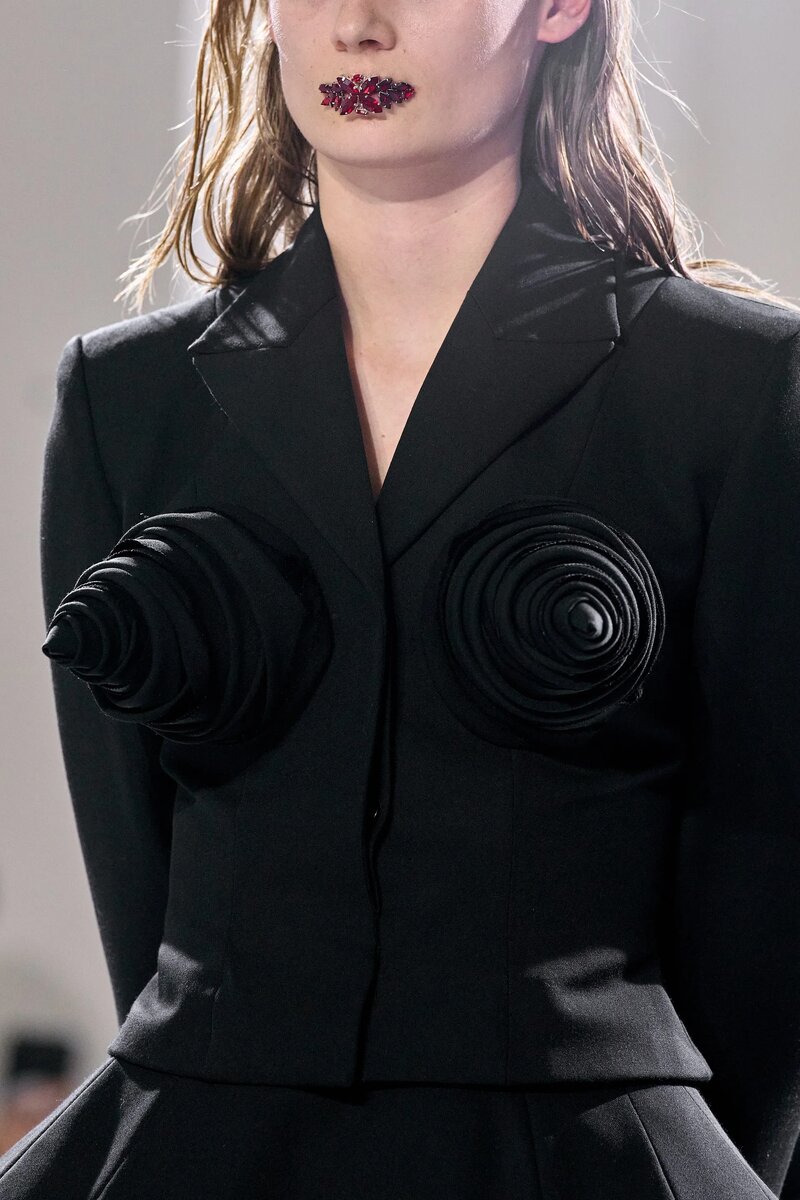 Runway prada ss 2020. Коллекция прада весна лето 2019. Коллекция майкла корса 2020. Какая мода 2020 году. Victoria beckham весна 2022.