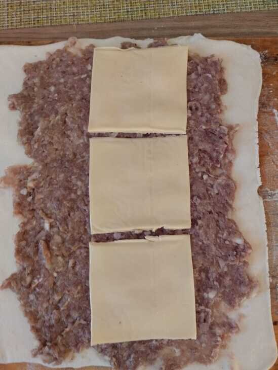 пироги с мясом из слоеного теста в духовке рецепт с фото пошагово | Дзен