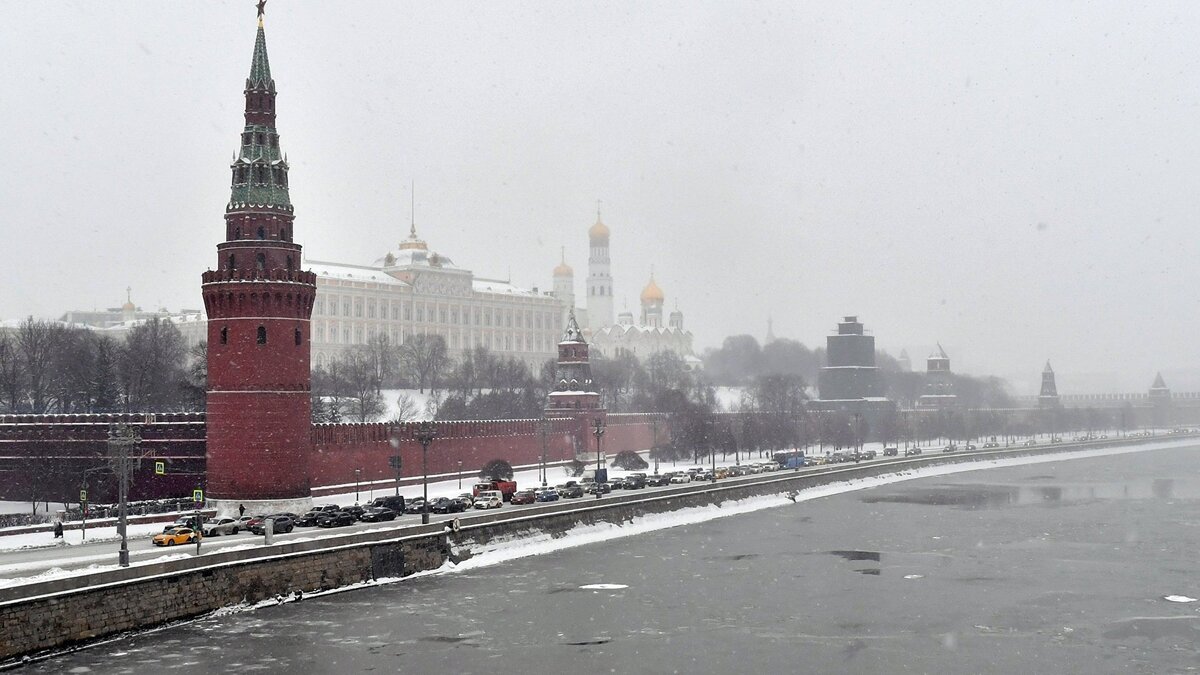    Снег в Москве© РИА Новости . Михаил Воскресенский