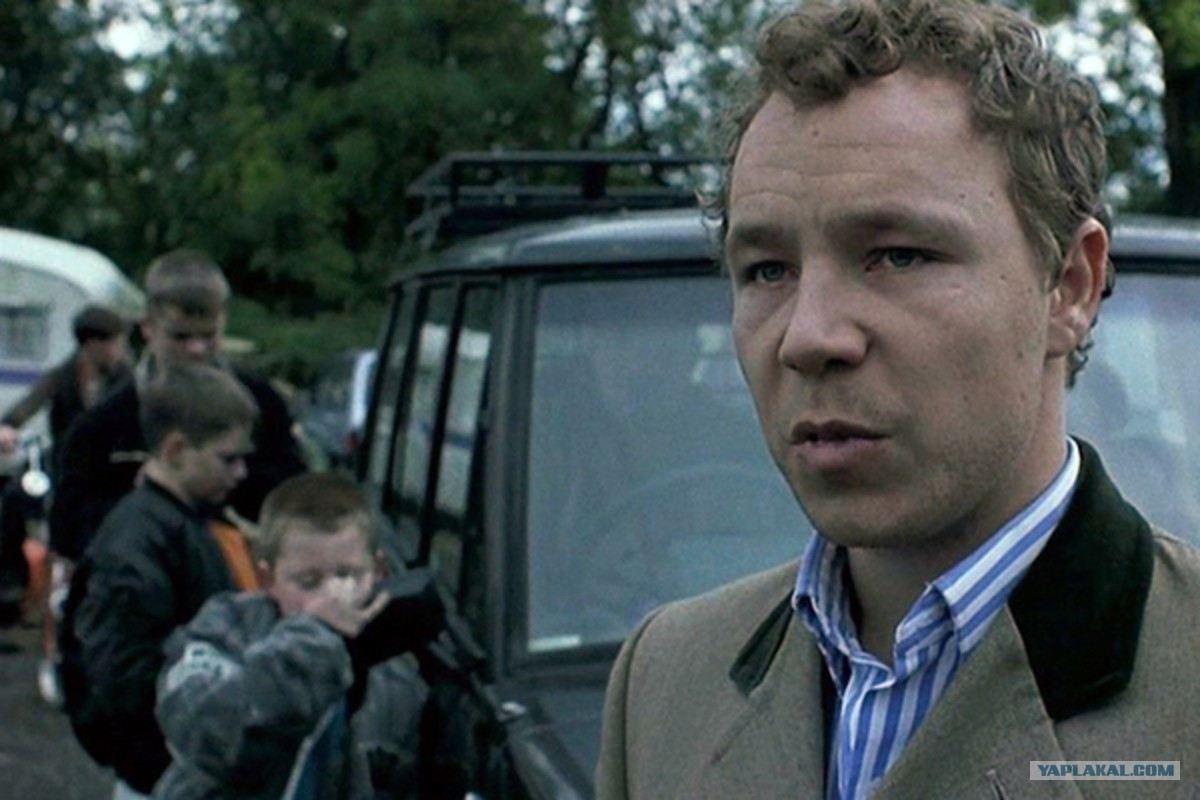 цыганка с дочкой. цыганская свадьба. цыганские девочки 10 лет. цыганские женщины в платке. цыганская дочь.