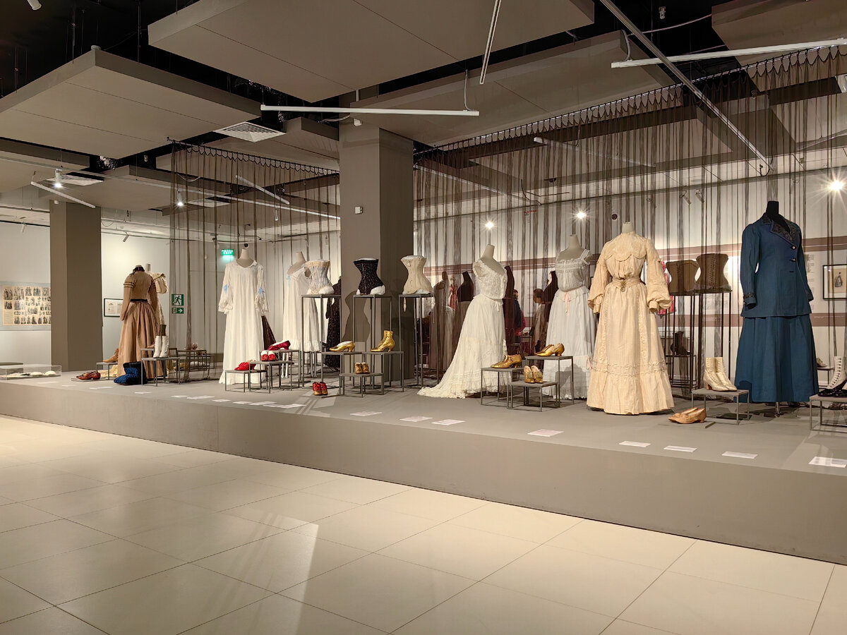 Изменение моды в 21 веке. Мода за 100 лет. Эволюция моды за 100 лет. Как менялась мода за последние 100 лет. Мода за последние 100 лет.