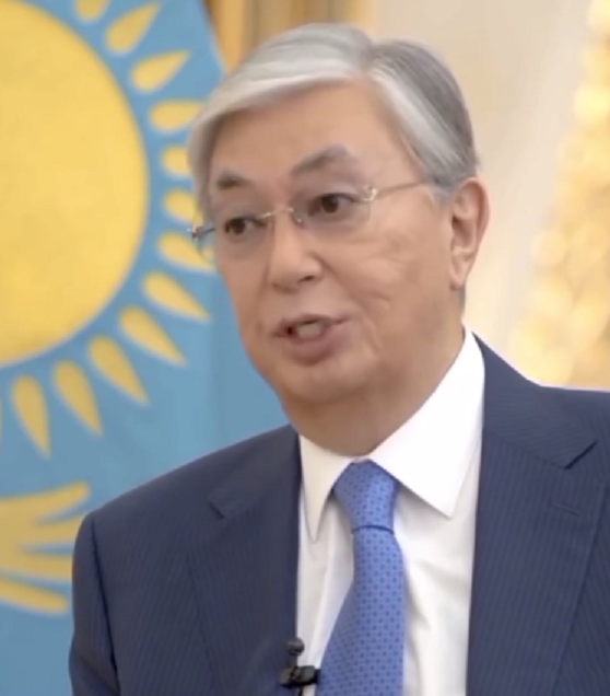 Президент Казахстана Касым-Жомарт Токаев предпринимает очередную попытку  перехода на латиницу.