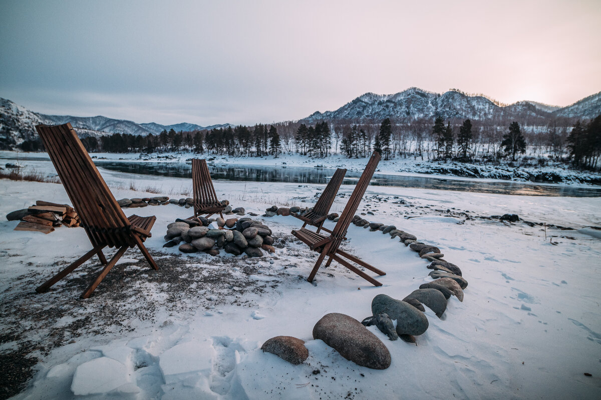 Костровая зона на берегу Катуни