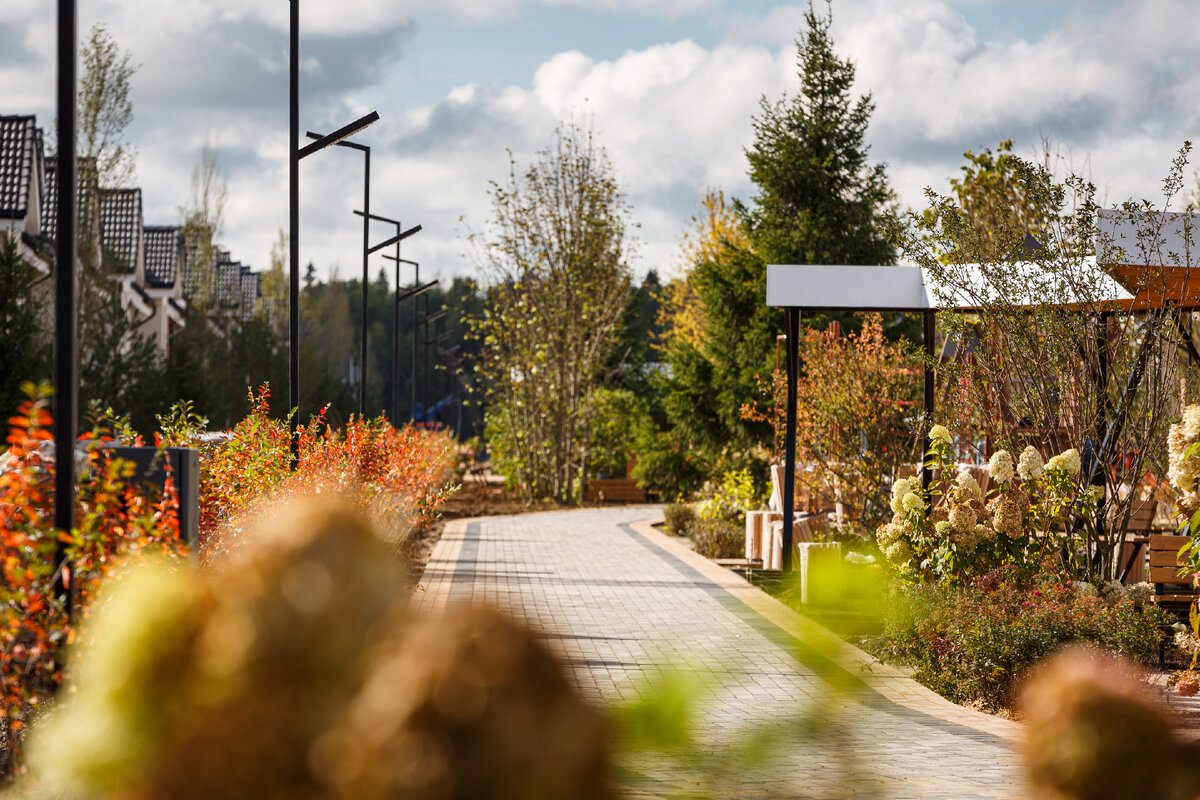 В архитектуре «Резиденции Булатово» отсутствуют лишние детали. Здесь продумали все, чтобы жить красиво и удобно