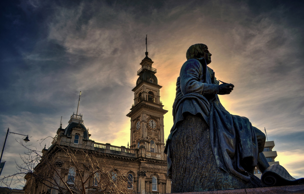 Statue of Poet Robert Burns. Dunedin City