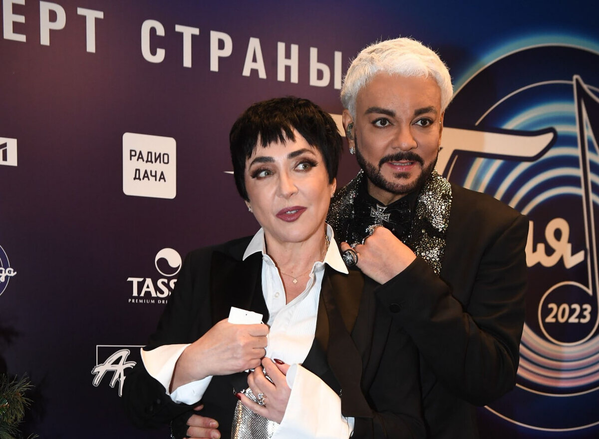 БУКВАЛЬНО ЗА НЕДЕЛЮ ДО "ГОЛОЙ ВЕЧЕРИНКИ" ЕЁ БУДУЩИЕ "ГЕРОИ" ЛОЛИТА МИЛЯВСКАЯ И ФИЛИПП КИРКОРОВ БЫЛИ ПОЛНЫ СИЛ. ФОТО: KOMSOMOLSKAYA PRAVDA/GLOBALLOOKPRESS
