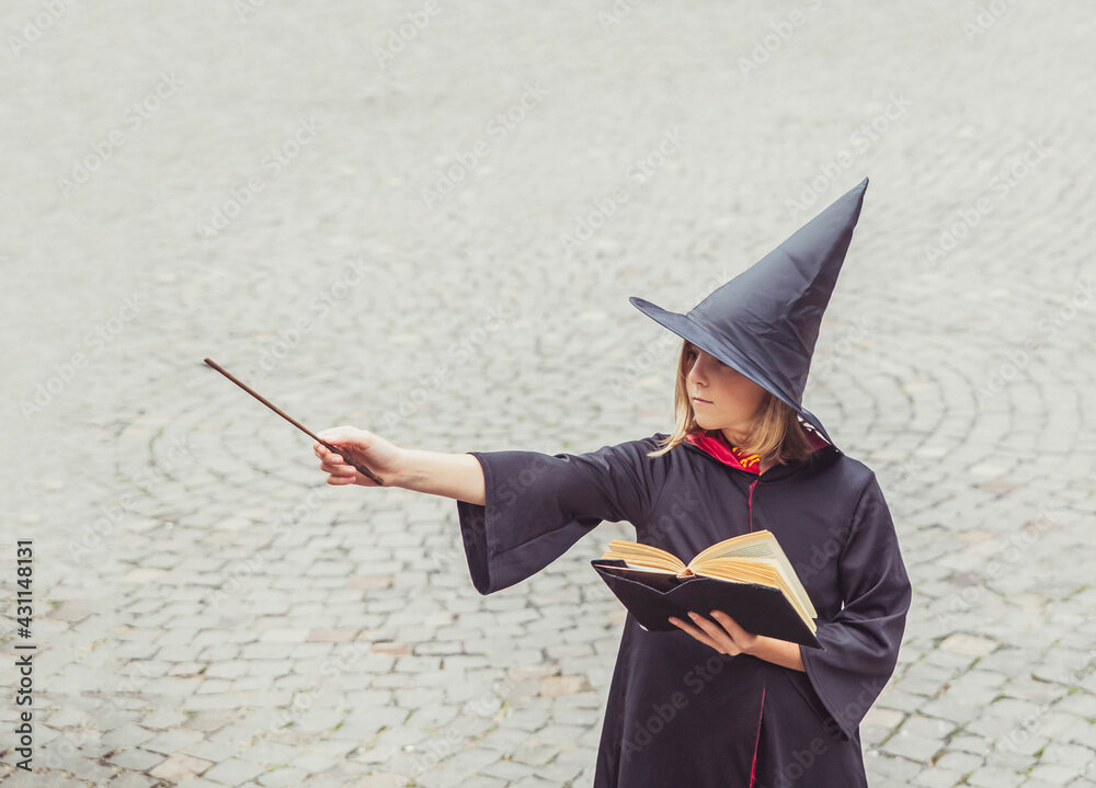 Школьные правила для первоклассников. Мальчик дергает девочку за косу. Нормы поведения ученика в школе. Рисунок на тему школа. Памятка первокласснику.