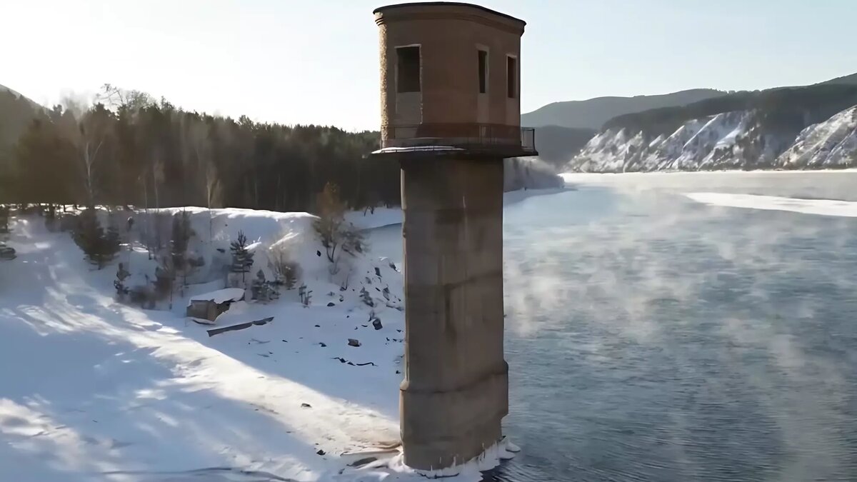     Красноярский фотограф Сергей Токарев рассказал о загадочной башне в Дивногорске. Он объяснил, что это за сооружение.