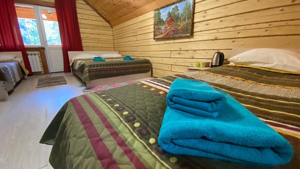 Привал в походе. От турбазы до привала туристы. Туристический поход. График движения в походе. Шавлинские озёра турпоход.