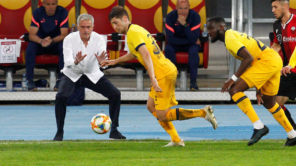 клуб ливерпуль англия. бернли (футбольный клуб). сток сити футбольный клуб. легенда сток сити. бритиш клаб лагерь.