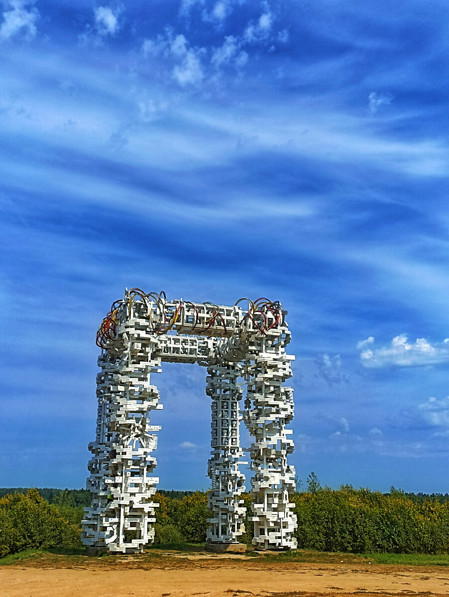 Арт-объект Белые ворота Никола-Ленивец (фото из личного архива)