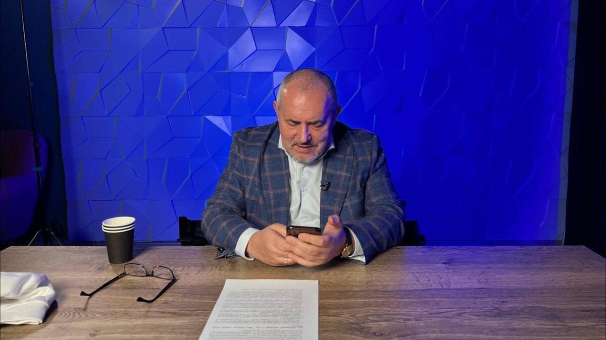 делает бррр. до сих пор. до сих пор не доставили. до сих пор не доставили. до сих пор не доставили.