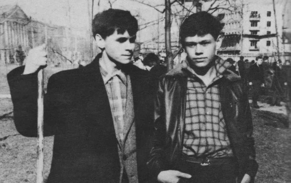 Николай Караченцов с другом Геной в интернате
