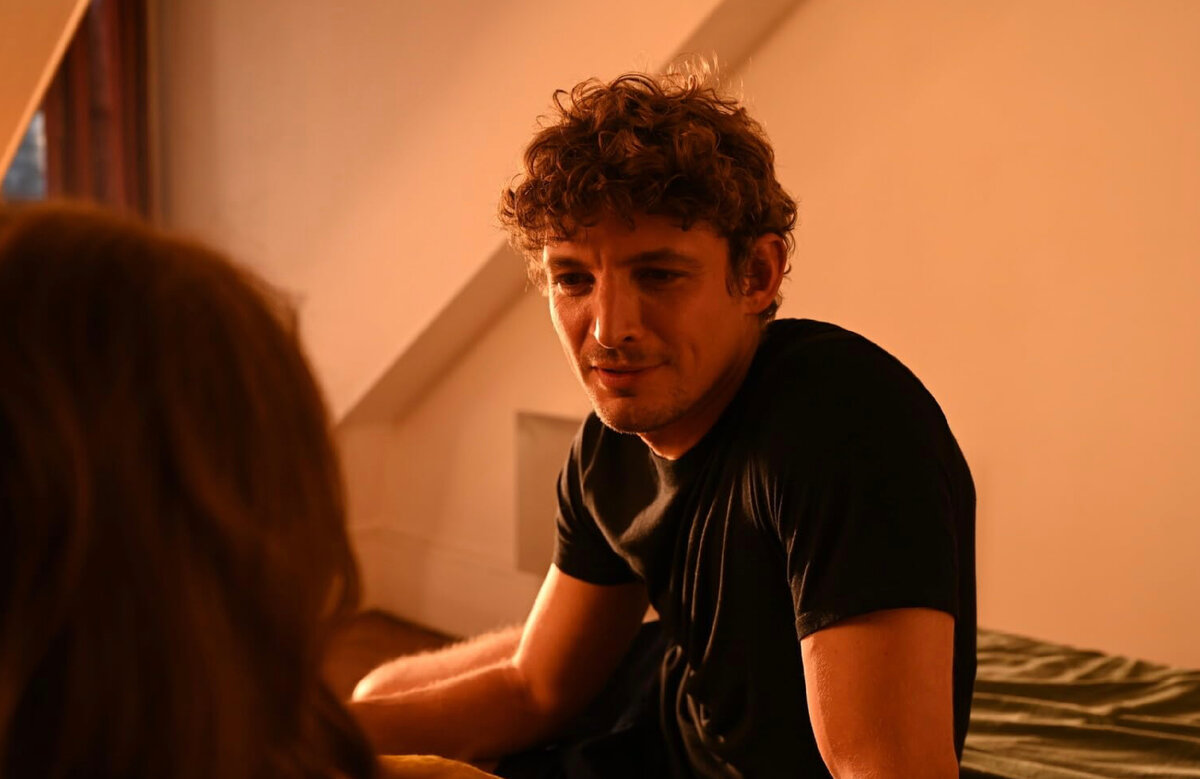 Кадр из фильма "Великая Ирония"