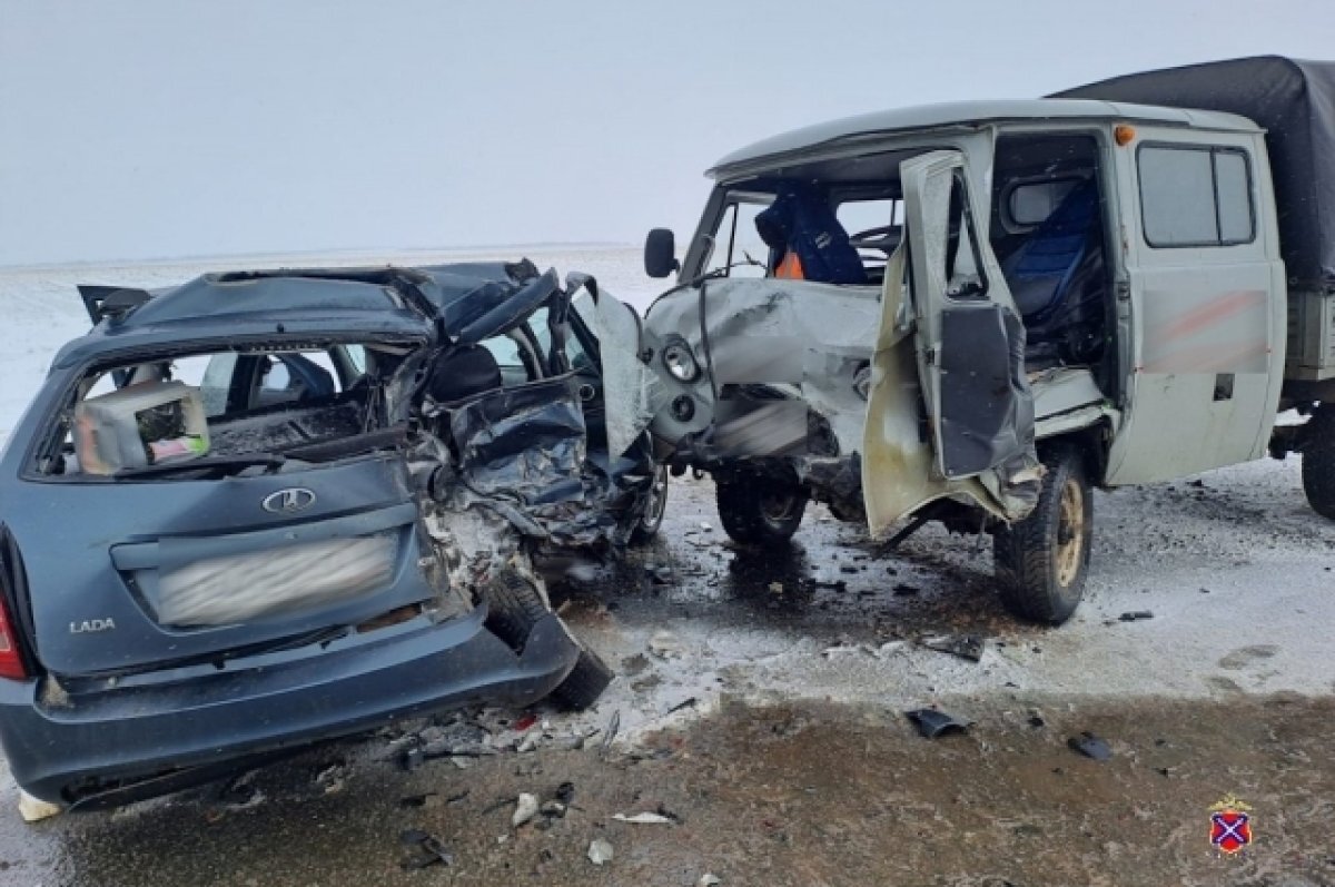    Двое погибли, двое в больнице после аварии с Lada и УАЗом под Волгоградом