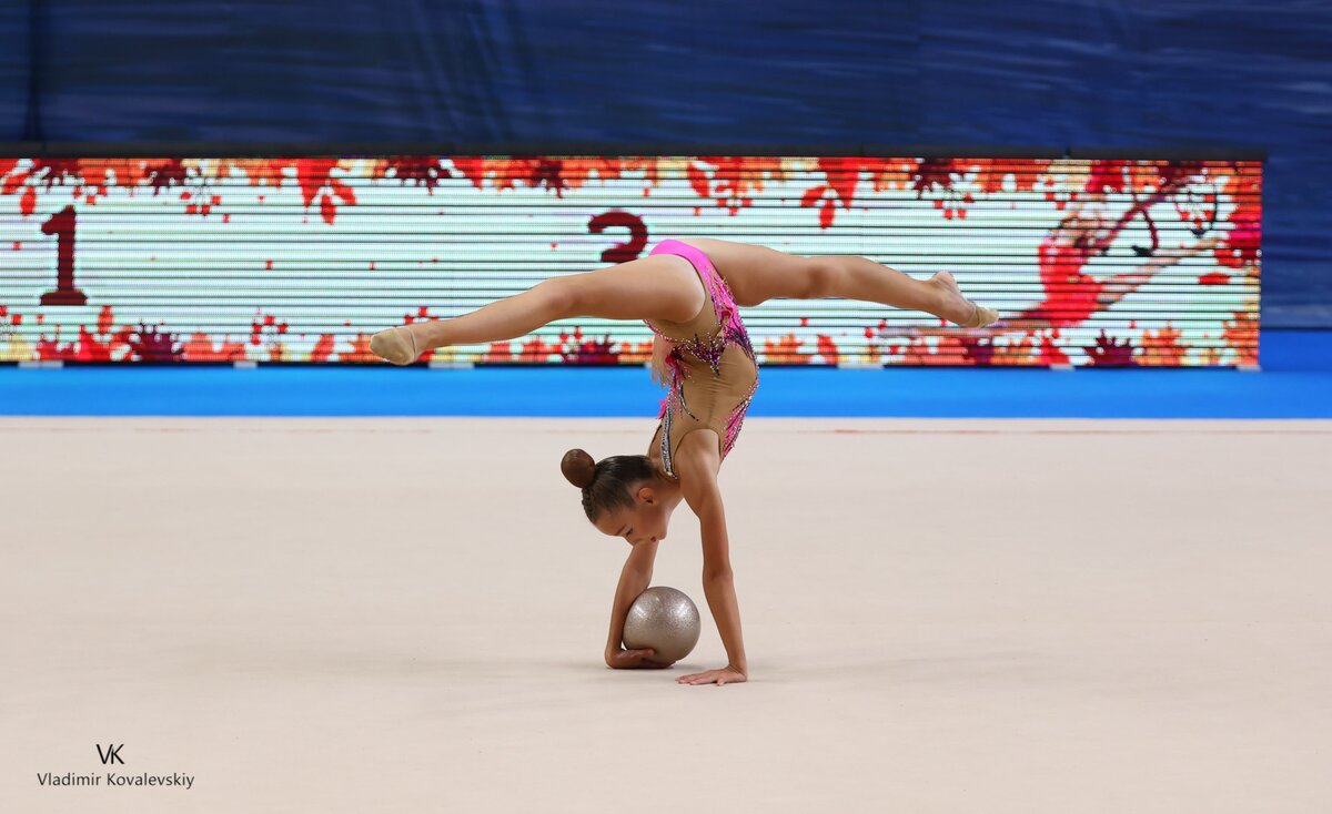 тренер александра солдатова анна. габриэль дуглас фигура. художественная гимнастика кабаева. евгения канаева gymnastics. чемпионка мира по художественной гимнастике александра солдатова.