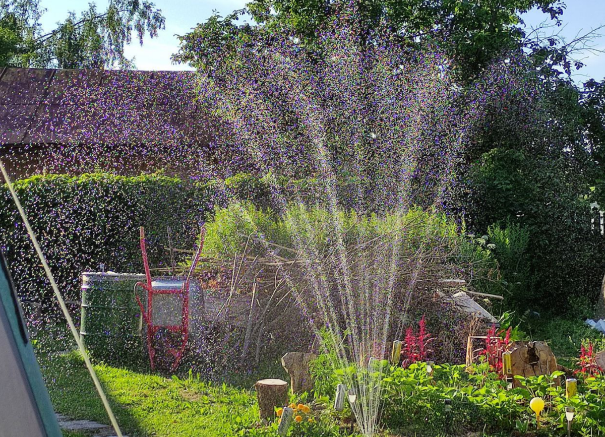 Зимой купить, например, фонтан в 2.5 раза дешевле, чем летом 