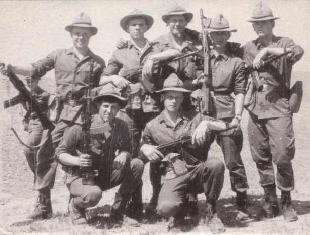 Радиостанция афган. Фото советских солдат в афганистане 1979-1989. Авианаводчики. Советские военные связисты в афганистане. Войска связи в афганистане.