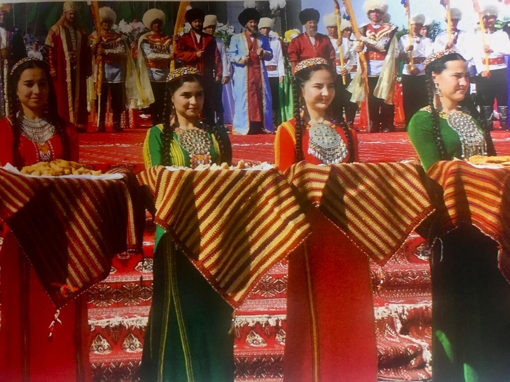 Фото из книги "Удивительные узоры Джумы". Автор Икар Пасевьев.