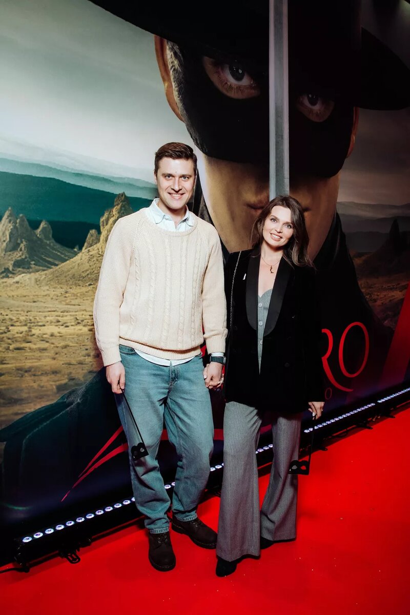 Энберт александр фигурист и алеся данчук. Энберт и муцениеце. Алесе энберт. Агата муцениеце и александр энберт. Алесе энберт.