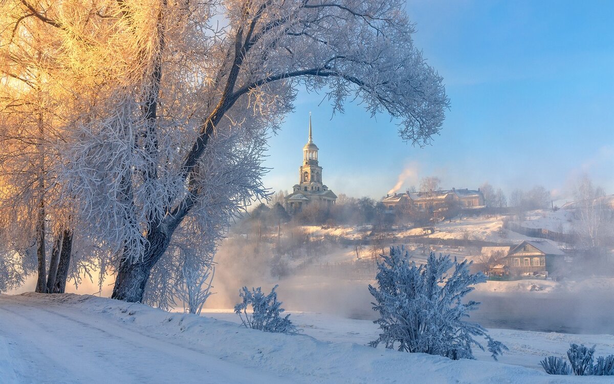 Месяц именем этрусского бога