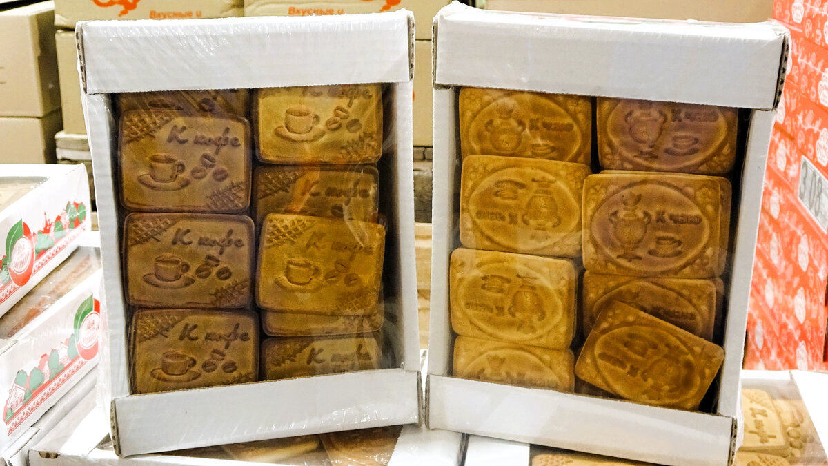 Да конечно. Подпишись на группу вк. Конечно присоединяйтесь. Приглашаем к участию надпись. Мем хитрый гэтсби.