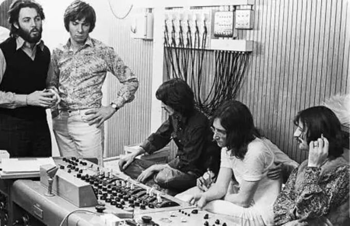 Глин Джонс и «Битлз». Фото из открытых источников