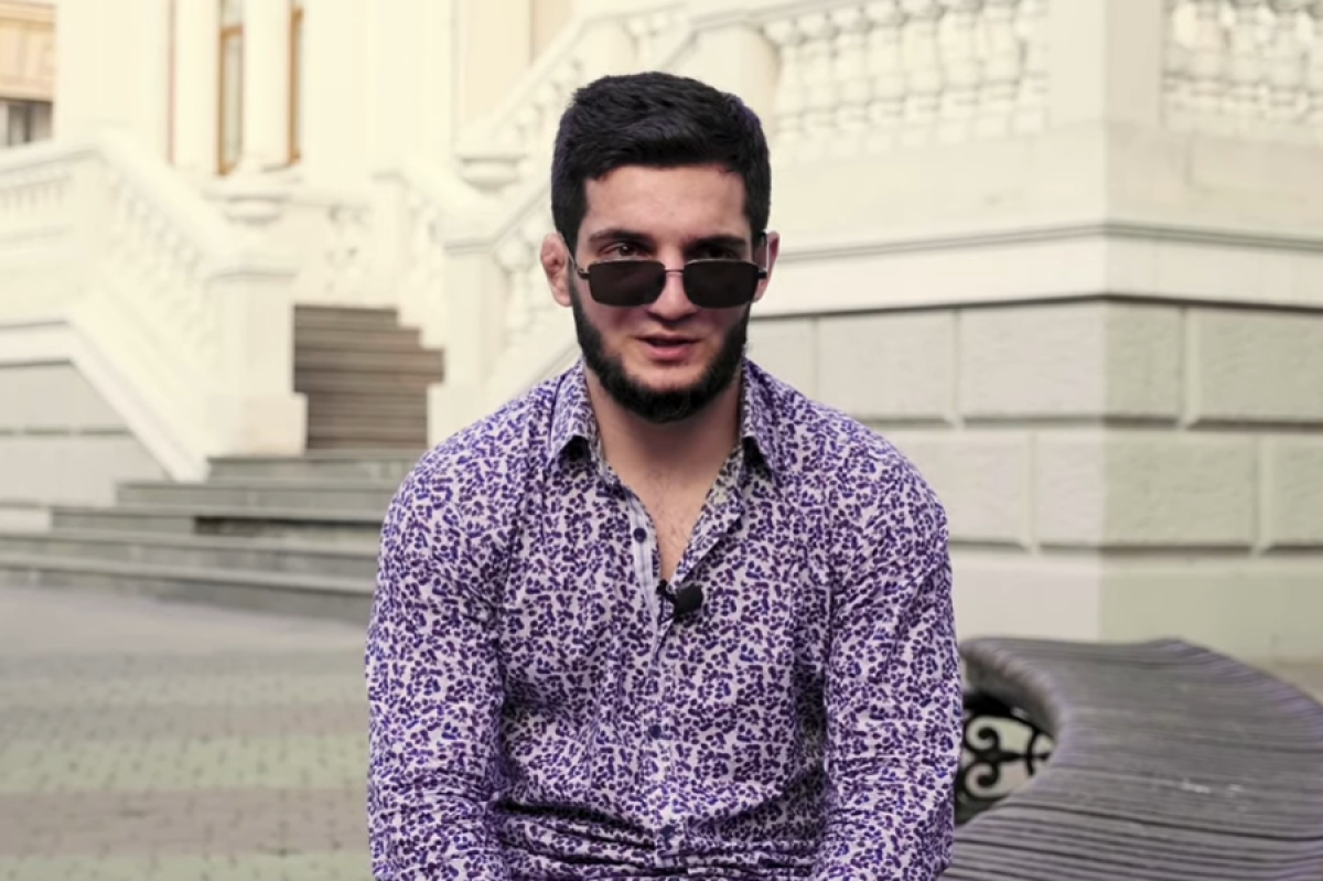    Боец поп-ММА Магомед Зайналов рассказал, как упал с 10-го этажа в Ростове