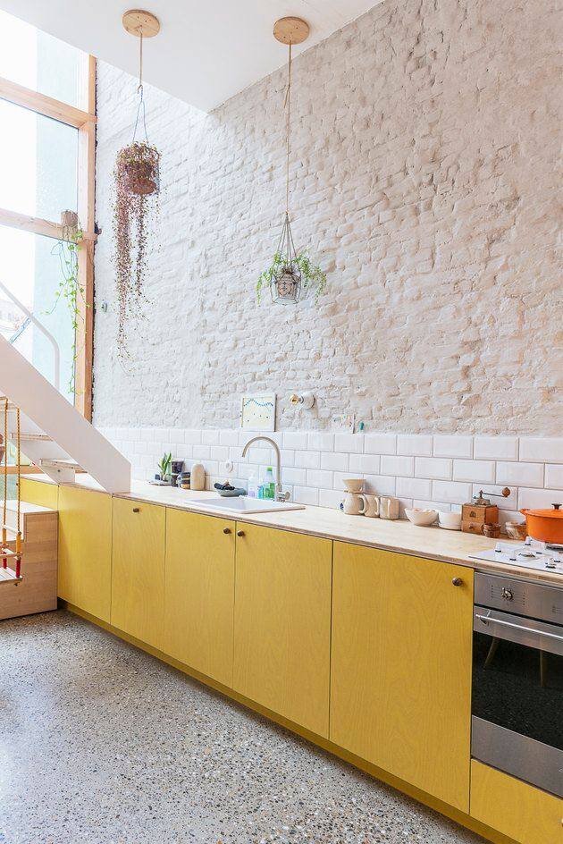 Мечты реального человека. Радость взор. Мир человеческой души. Радость взор. Девушка в молитве.