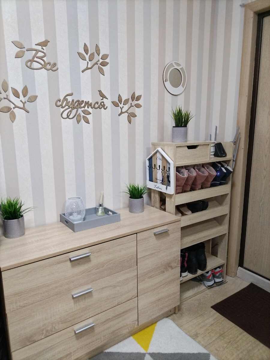 если не успели уехать. поезд на дарджилинг бежит. если не успели уехать. если не успели уехать. скоро уезжаю.