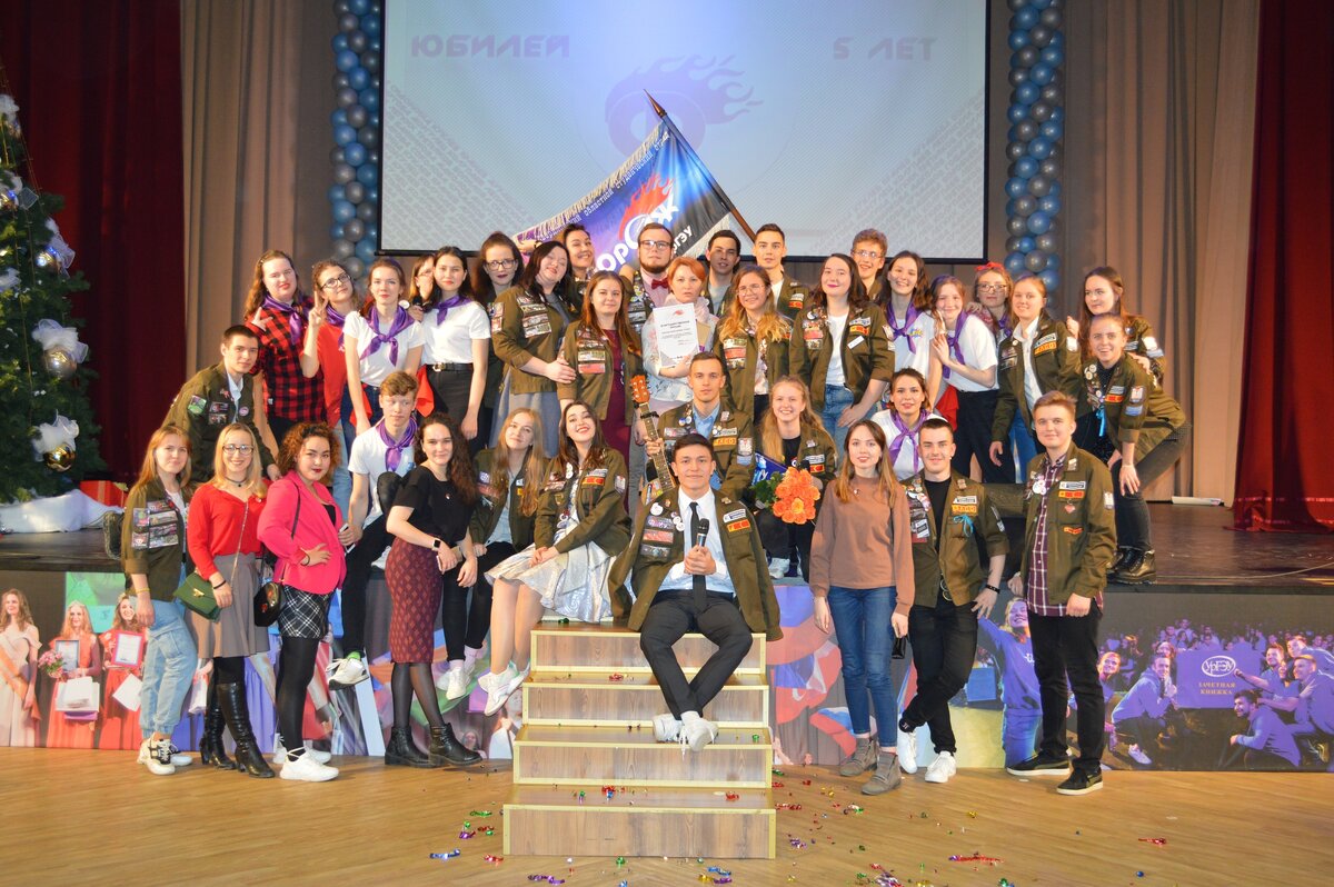 Сувениры детям в лагере. Оригинальный подарок вожатому. Тайный друг идеи подарков. Подарок вожатой в лагере. Адвент календарь своим руками.