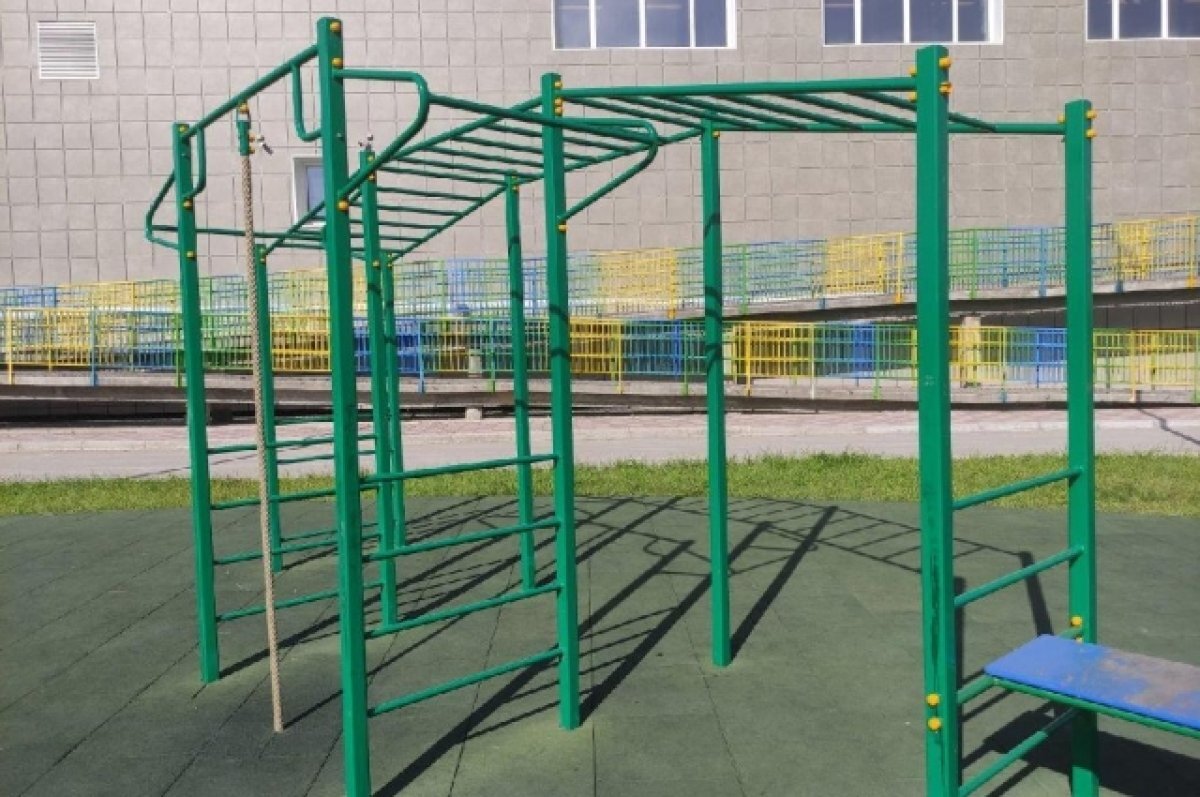    Пострадавшей на физкультуре школьнице из Якутска выплатят полмиллиона