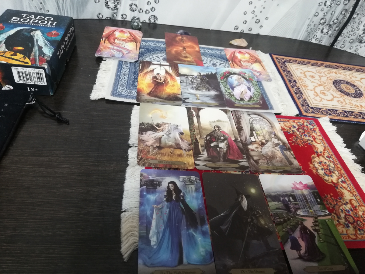 таро чувства подсознание. расклад таро на чувства и мысли. таро чувства подсознание. гадать на мысли и чувства подсознание. мысли чувства подсознание таро.