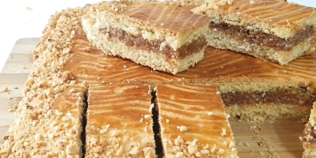 Пирог Сникерс: однозначно добавляю в любимые десерты (готовить можно хоть каждую неделю)