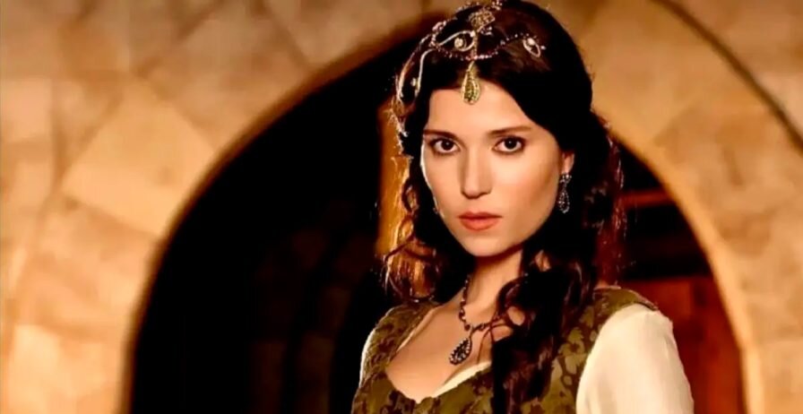 великолепный век 114 серия. великолепный век михримах арт. великолепный век империя хюррем султан. михримах султан эстетика. гюльбахар султан империя кесем.