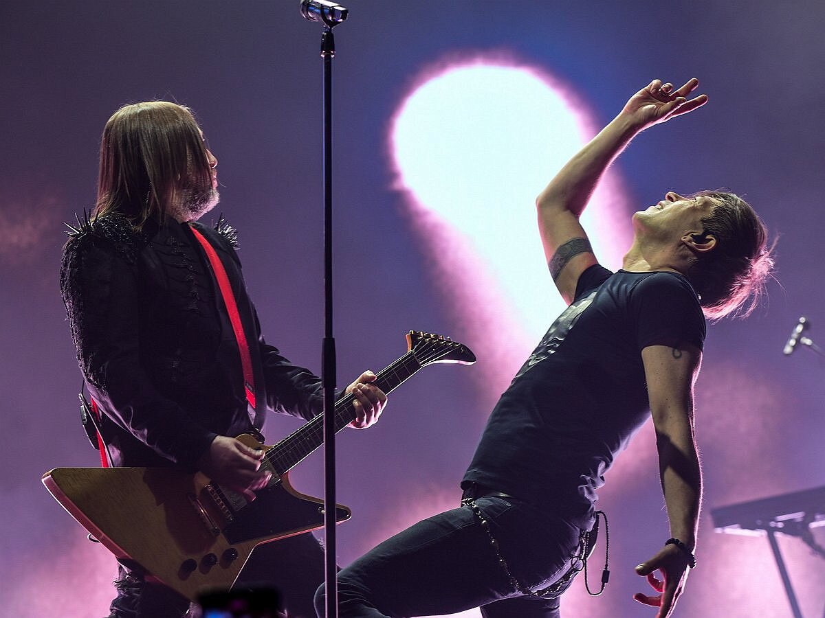 Две звезды выступления. Глеб матвейчук и ольга кормухина. Две звезды. Две звезды телепередача. Две звезды.