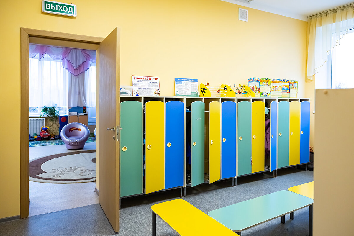 Программа летнего лагеря. Пензулаева от рождения до школы физкультурные занятия книга. Детский сад по системе монтессори. Пензулаева физическая культура в детском саду подготовительная. Программа монтессори.