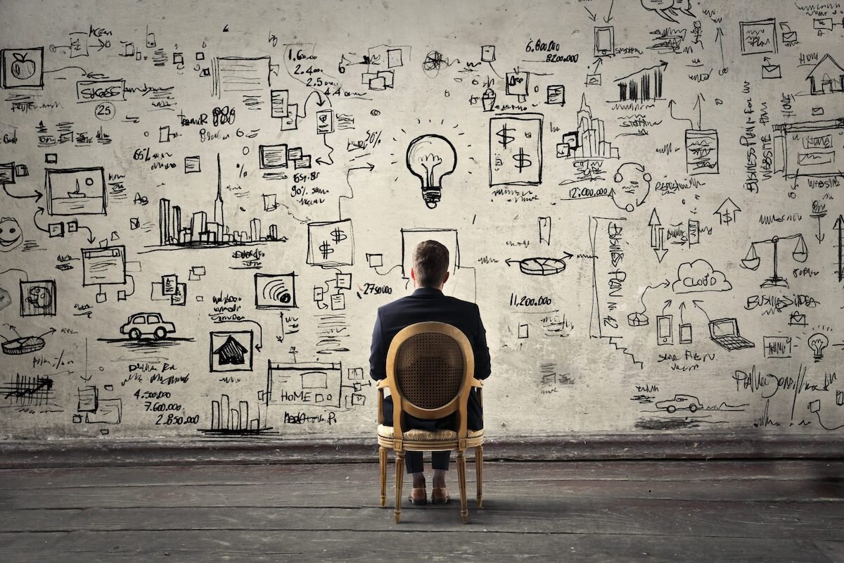 Спокойный человек. Ушедший мир. Следовать мыслям. Девушка летит. Дорога души.