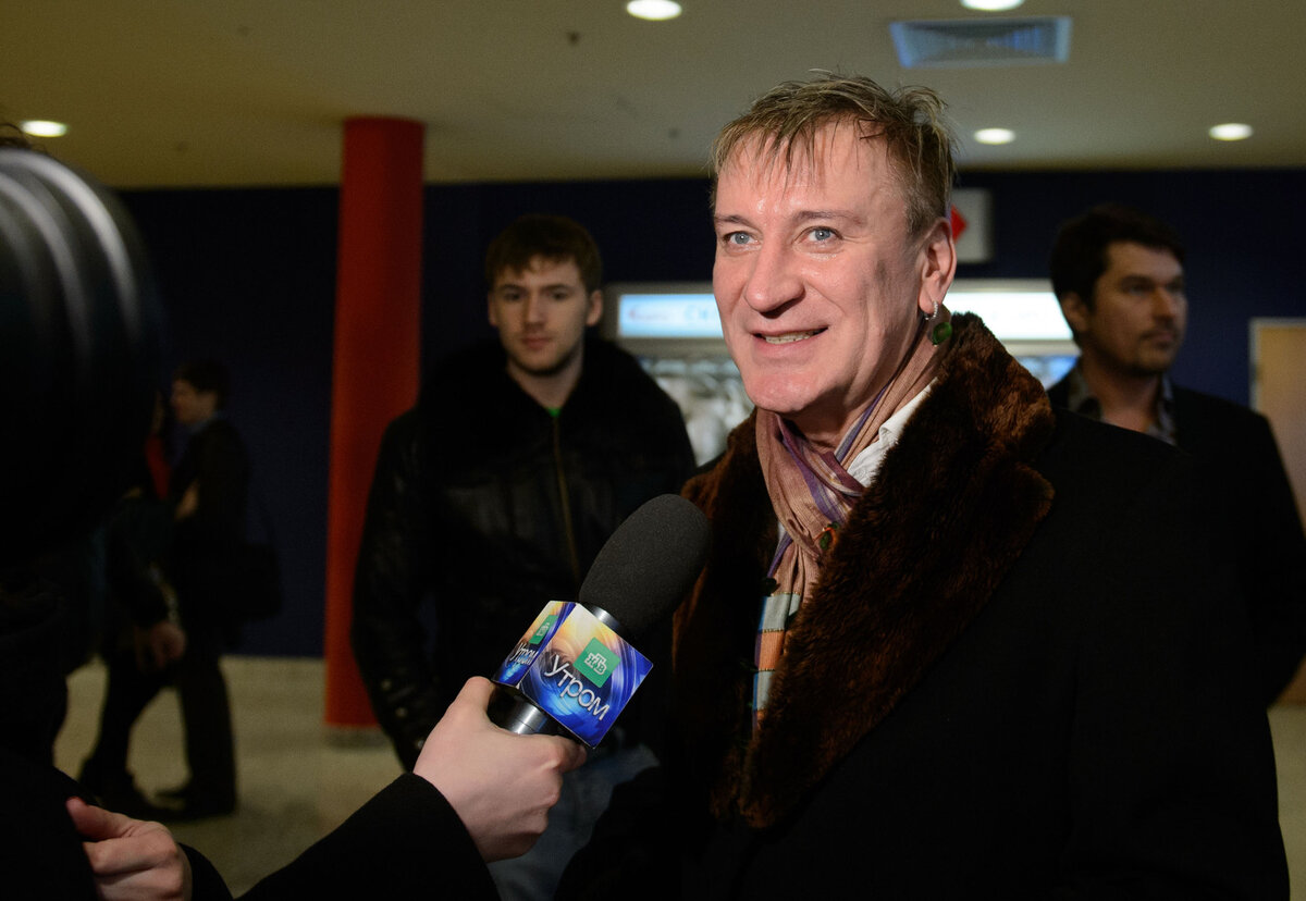 поддержка друга фото. близкие люди иллюстрация. социальное обслуживание населения. близкие люди адреса. близкие люди адреса.