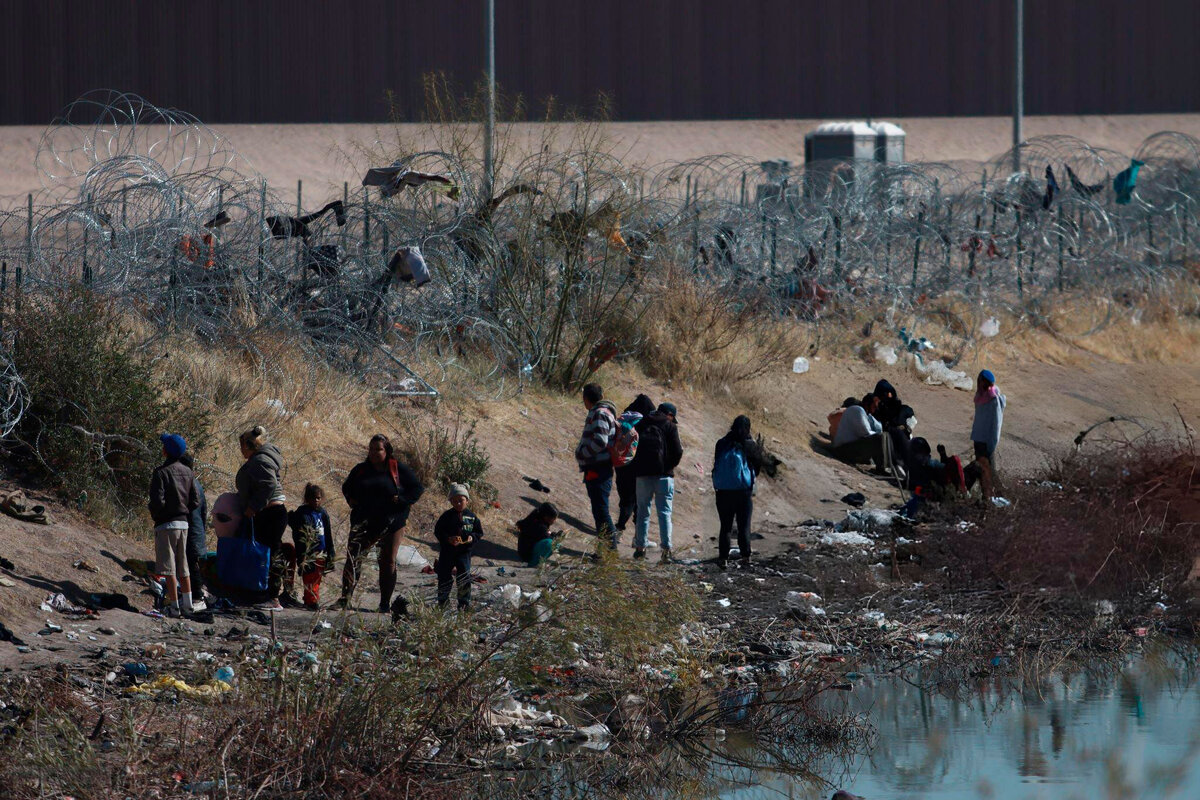 Картинки с новым годом для ветеранов афганистана. День вывода войск из афганистана в ульяновске сегодня 2023г. Новости ввели войска. Новости ввели войска. Новости ввели войска.